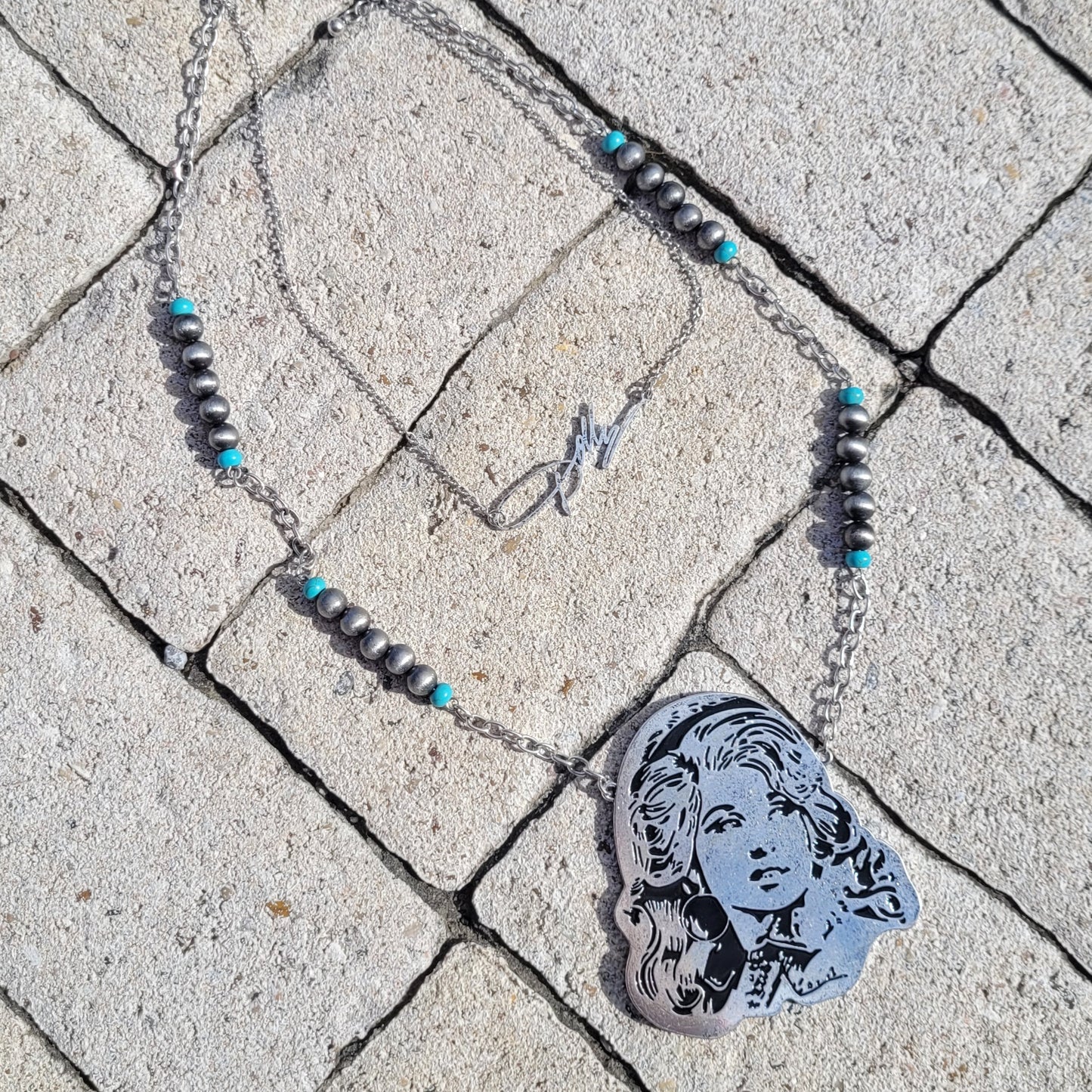 Dolly Darlin' Necklace