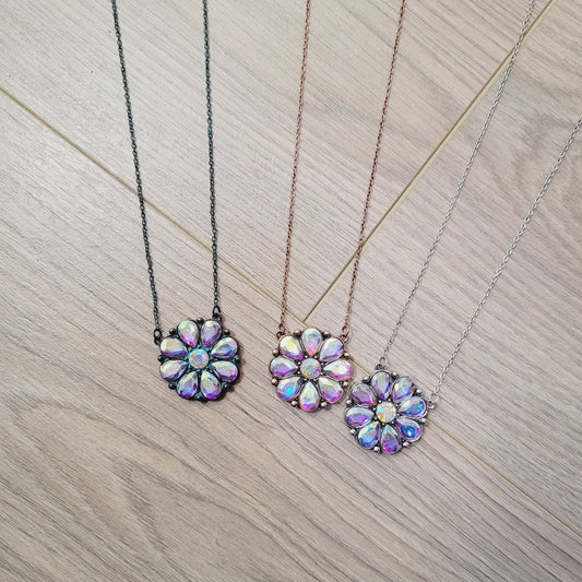 Country Flower Chain Necklace