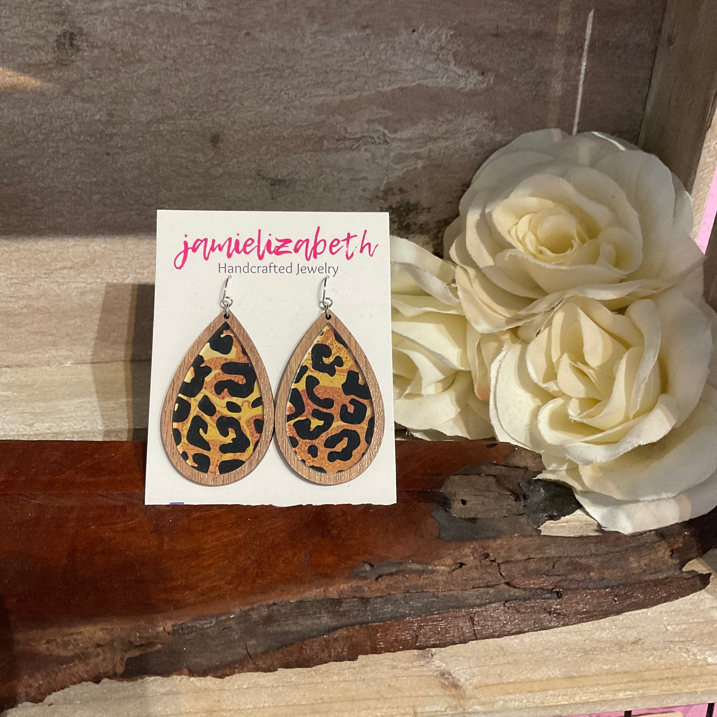 Leopard acrylic Earrings In Walnut