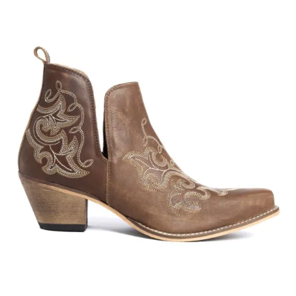 La Ponderosa Leather Booties in Chocolate