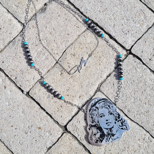 Dolly Darlin' Necklace
