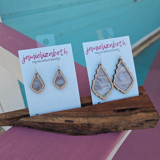 Jamielizabeth Lilac Swirl Earrings